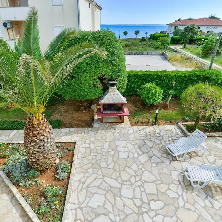 Lejlighed On Island Near Sandy Beaches *