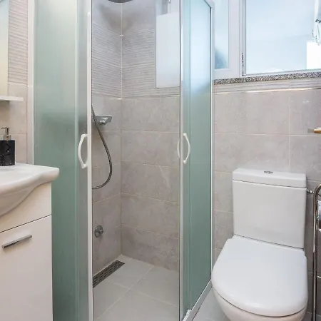 Apartman In House Liveric, In At The